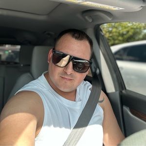 Meet your Posher, Alberto michel